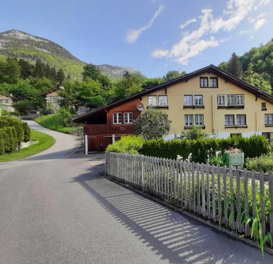 Chalet Am Fels Innertkirchen Exteriör bild